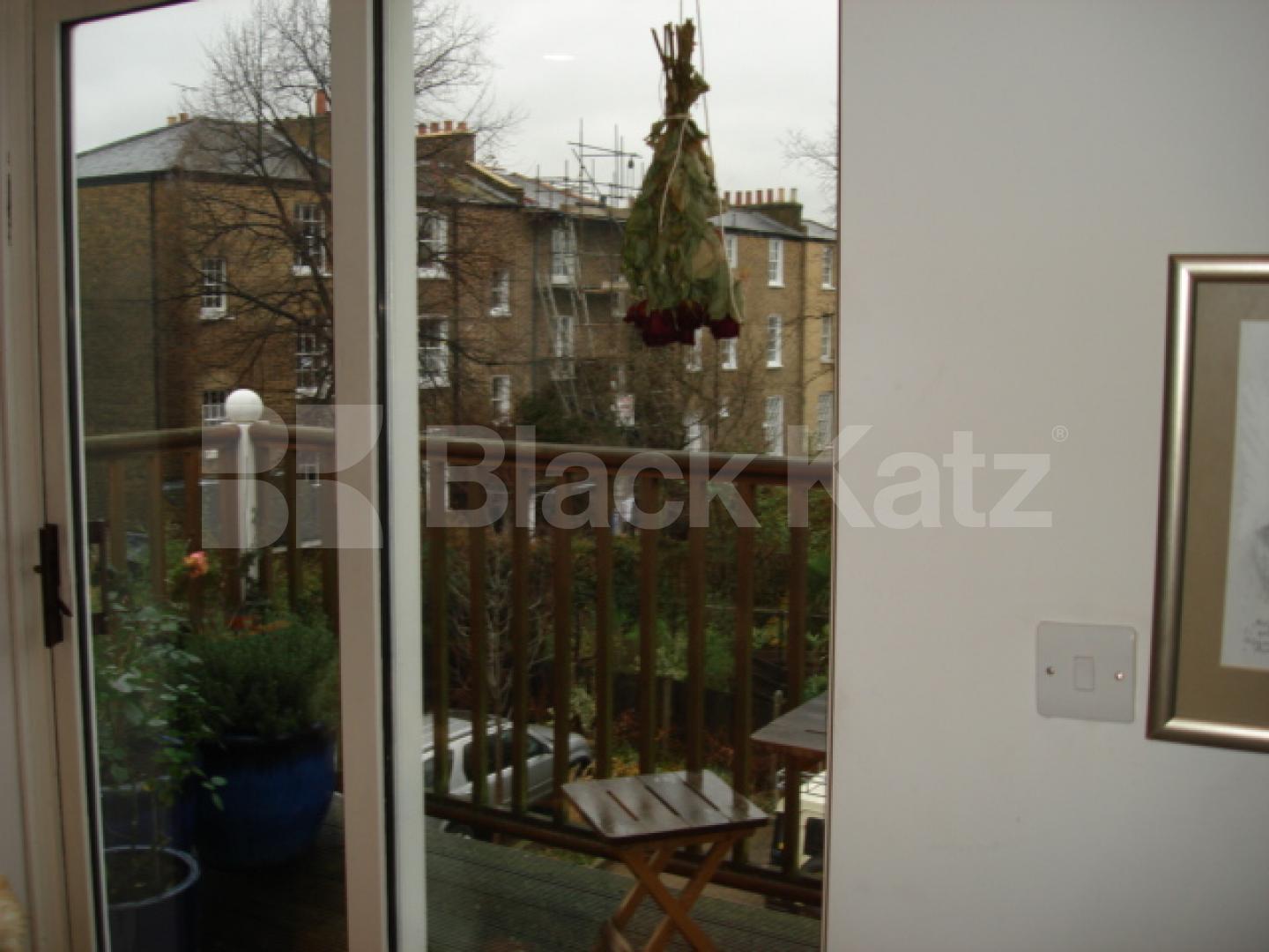 			LET, 1 Bedroom, 1 bath, 1 reception Apartment			 Park View Mews, Robsart Street, Stockwell